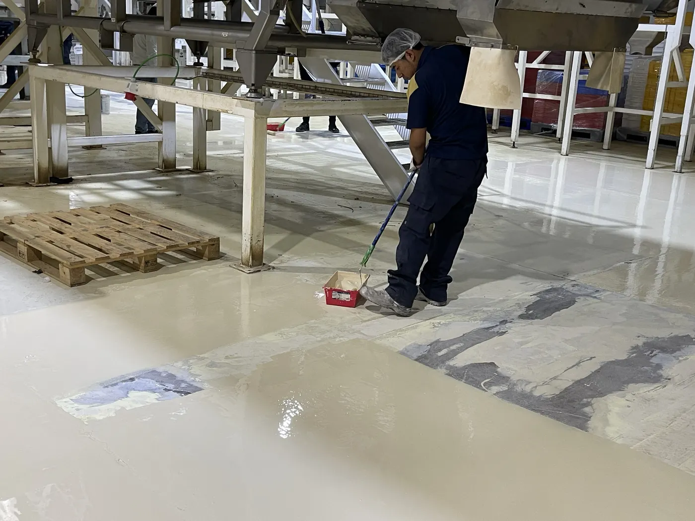 Piso Epóxico en Planta de Alimentos — fotografía 5 de 11
